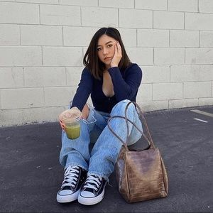 peta and jain brown croc bolsa